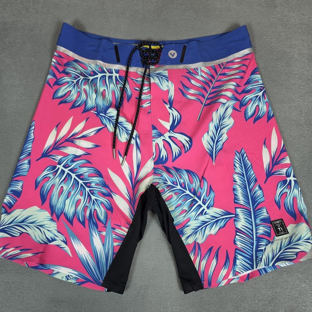 Vast Titanium Series Men's Board Shorts Size 32 Pink Blue Tropical Floral Swim T